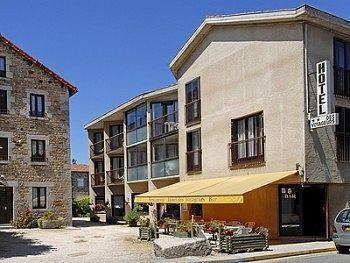Logis Hotel Restaurant Des Voyageurs Le Malzieu-Ville Zewnętrze zdjęcie