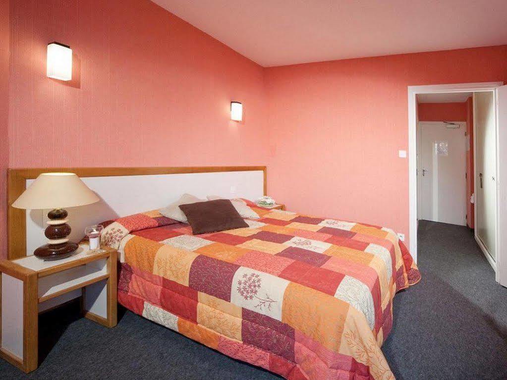 Logis Hotel Restaurant Des Voyageurs Le Malzieu-Ville Zewnętrze zdjęcie