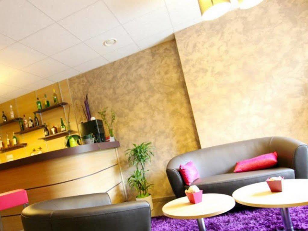 Logis Hotel Restaurant Des Voyageurs Le Malzieu-Ville Zewnętrze zdjęcie